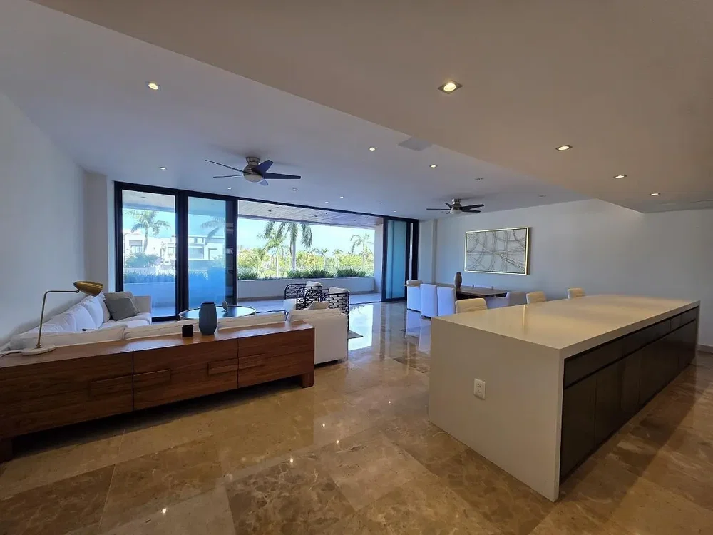 Wohnzimmer; blick, fliesenboden, tageslicht, moderner stil