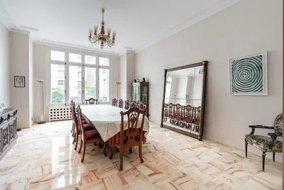 Дневна соба; плочице, природно светло