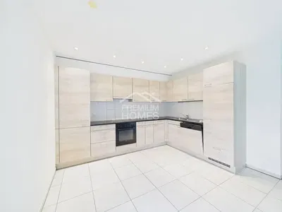 Küche; küchengeräte, fliesenboden, renoviert, tageslicht, moderner stil