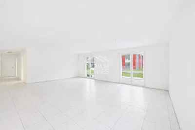 Wohnzimmer; fliesenboden, blick, tageslicht