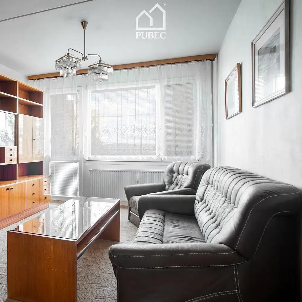 Oturma odası; doğal ışık, modern stil