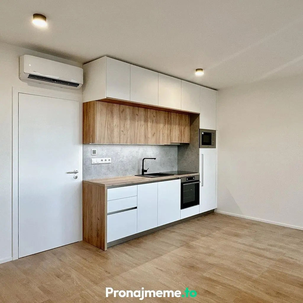 Küche; küchengeräte, tageslicht, moderner stil, renoviert