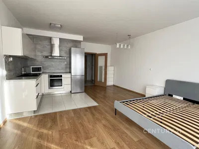 Küche; küchengeräte, fliesenboden, holzboden, tageslicht, moderner stil