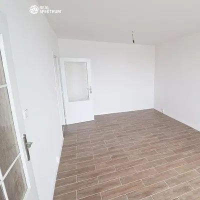 Sonstiges; fliesenboden, tageslicht