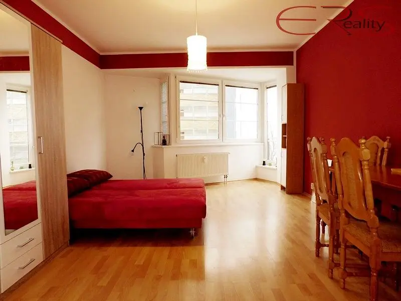 Bedroom; wood floor, natural light