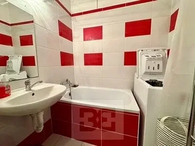 Badezimmer; fliesenboden, renoviert, tageslicht