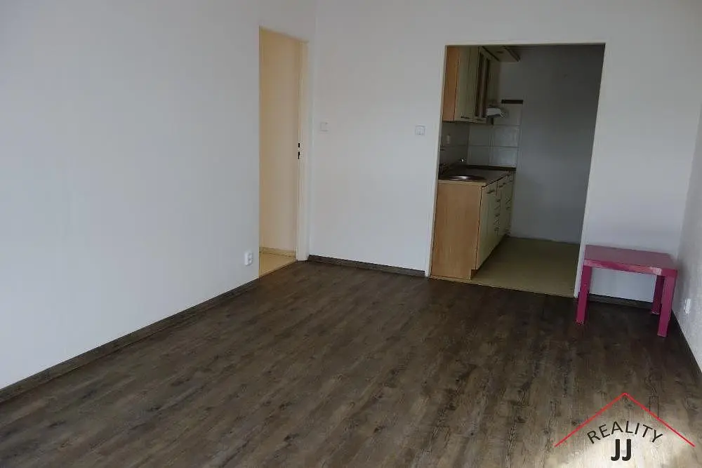 Wohnzimmer; holzboden