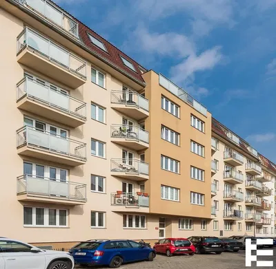 Haus und umgebung; blick