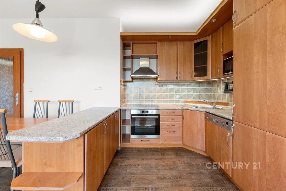 Küche; küchengeräte, renoviert, tageslicht, moderner stil