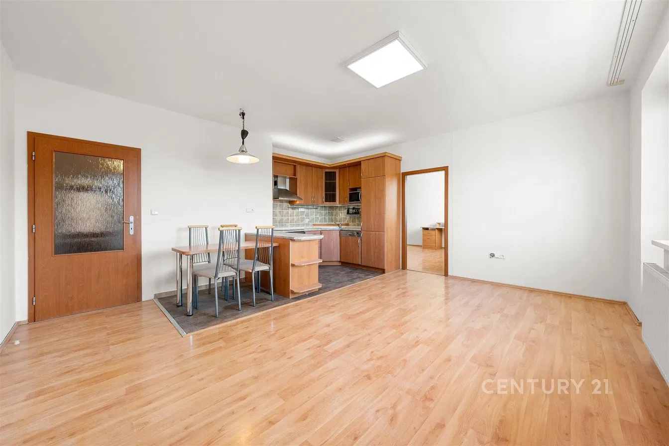 Wohnzimmer; holzboden, tageslicht, moderner stil