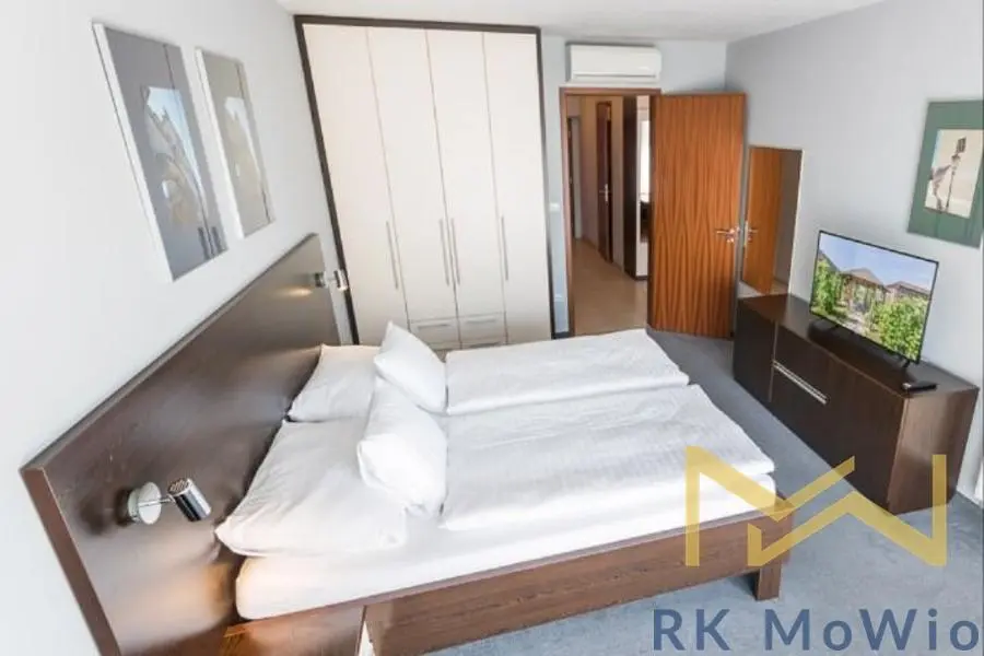 Schlafzimmer; tageslicht, moderner stil