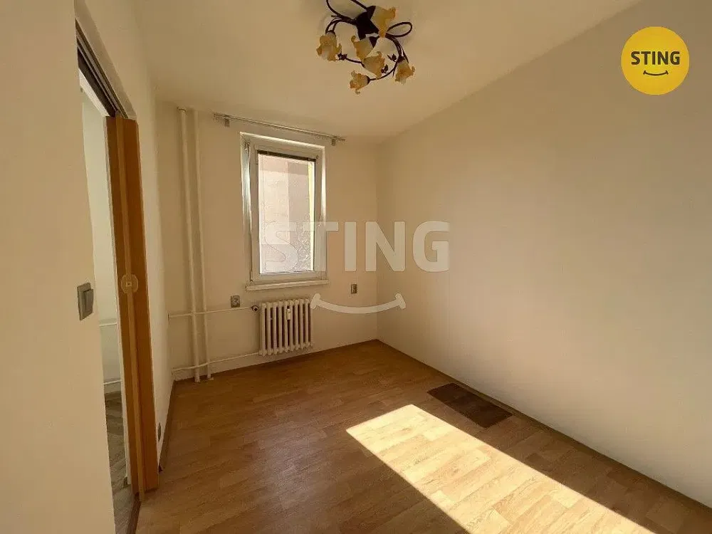 Chambre; parquet, lumière naturelle