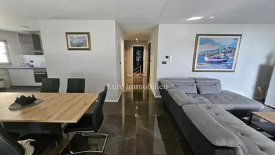 غرفة معيشة; ضوء طبيعي, أسلوب عصري