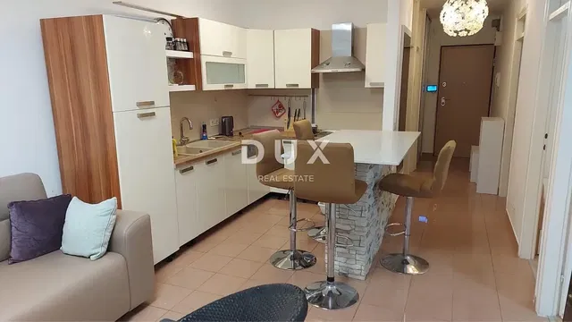 Küche; fliesenboden, moderner stil