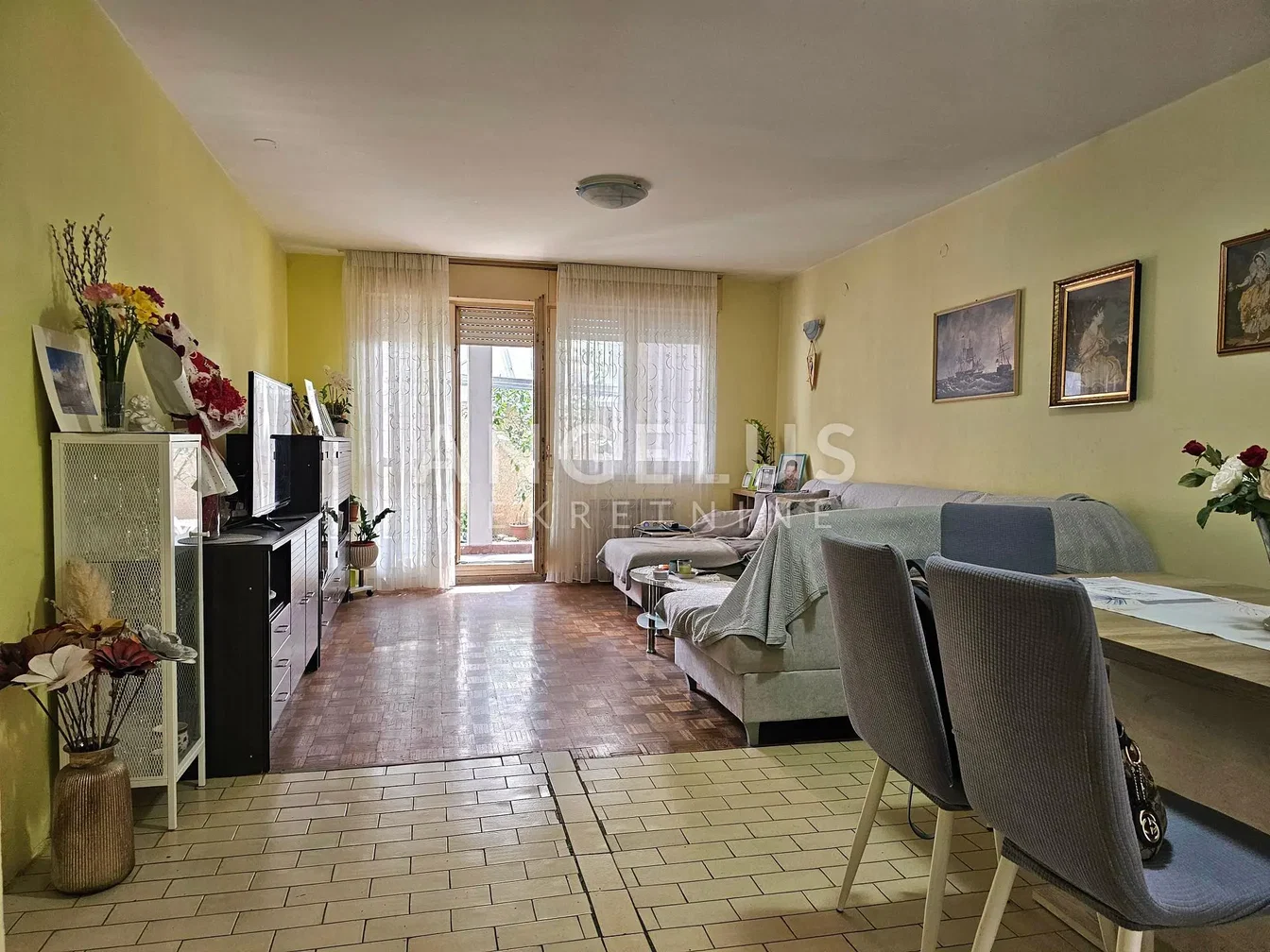 Wohnzimmer; tageslicht, moderner stil