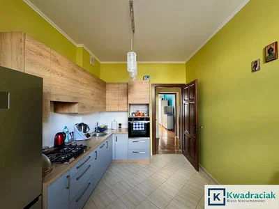 Mutfak; mutfak aletleri, fayans zemin