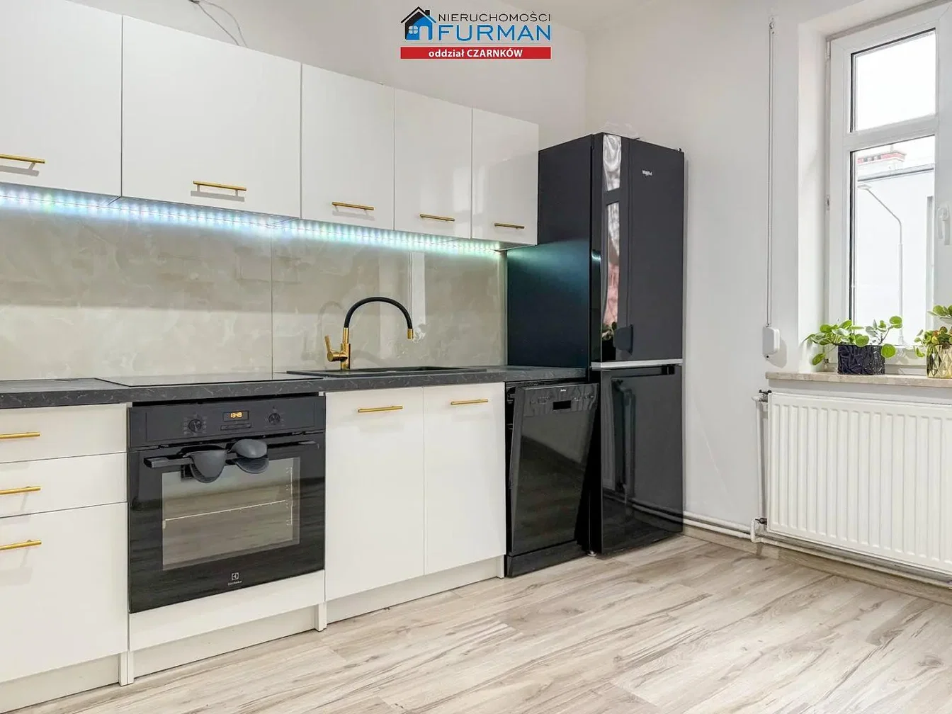 Küche; küchengeräte, renoviert, tageslicht, moderner stil