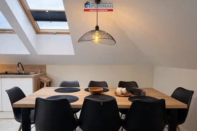 Kuhinja; prirodno svjetlo, moderni stil