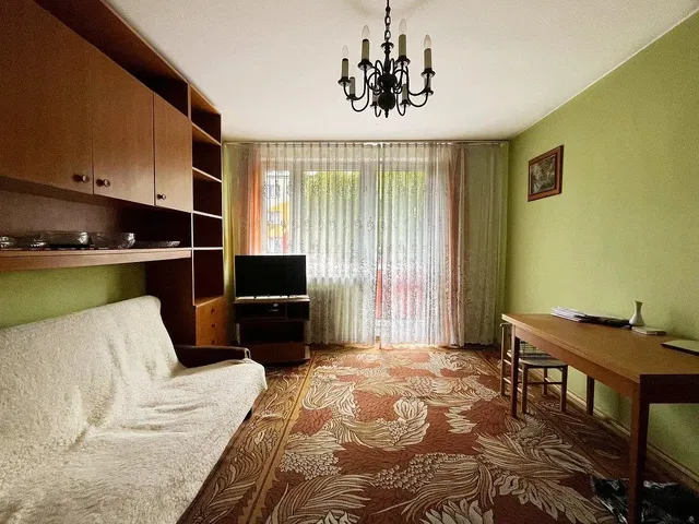 Salon; lumière naturelle, style rustique