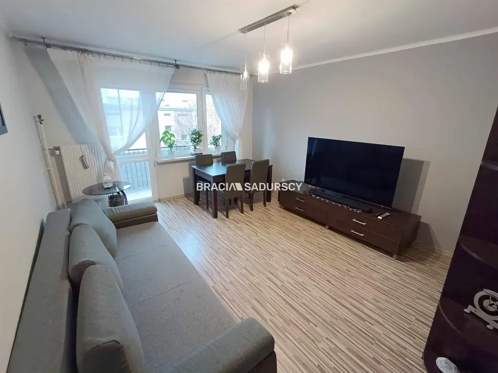 Dnevna soba; prirodno svjetlo, moderni stil