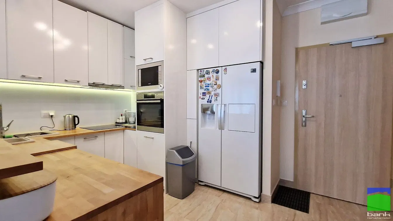 Mutfak; mutfak aletleri, tadilatlı, doğal ışık, modern stil