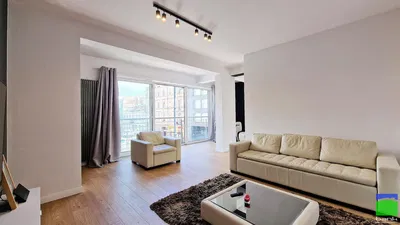 Wohnzimmer; blick, holzboden, tageslicht, moderner stil