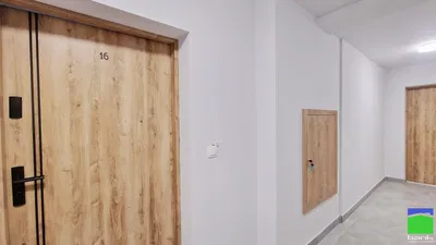 Autre; parquet, carrelage, rénové