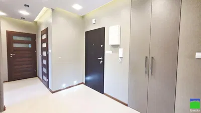 Vestiyer; tadilatlı, fayans zemin