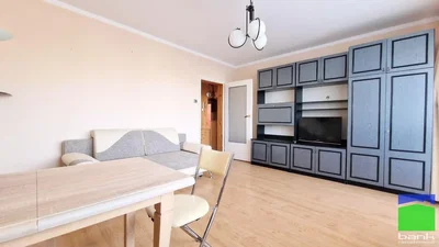 Dnevna soba; moderni stil, drveni pod, prirodno svjetlo