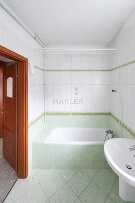 حمام; أرضية من البلاط