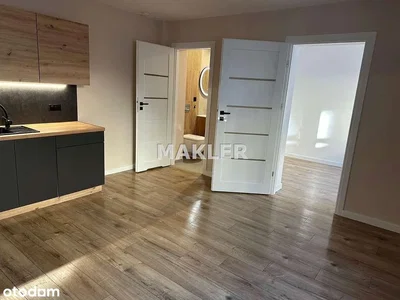 Mutfak; ahşap zemin, tadilatlı, doğal ışık