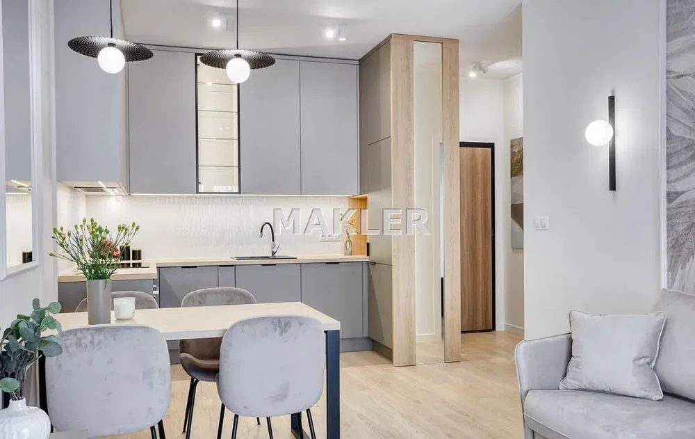 Mutfak; modern stil, tadilatlı, doğal ışık