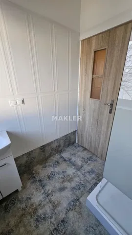 Badezimmer; fliesenboden