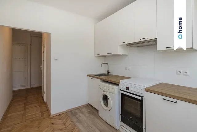 Küche; küchengeräte, holzboden