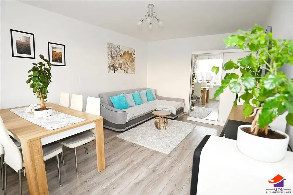 Dnevna soba; prirodno svjetlo, moderni stil