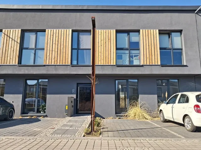 House and surroundings