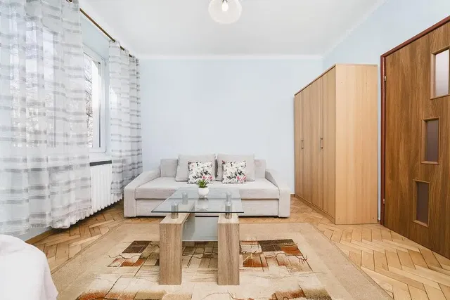 Salon; światło dzienne, styl nowoczesny