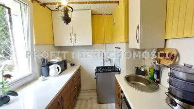 Cuisine; électroménager, lumière naturelle, style moderne