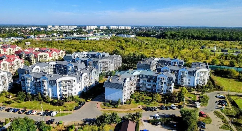 Maison et environs; vue