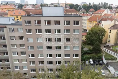 Haus und umgebung; blick