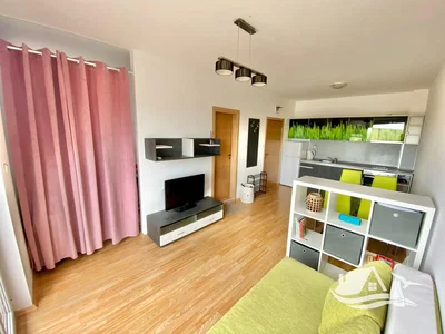 Oturma odası; doğal ışık, modern stil