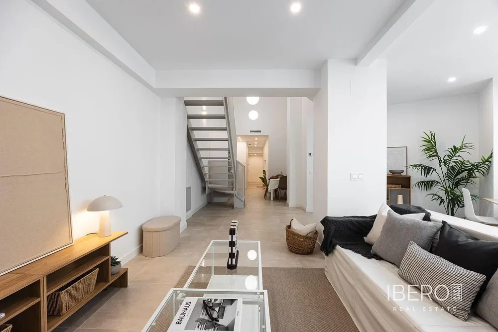 Wohnzimmer; tageslicht, moderner stil