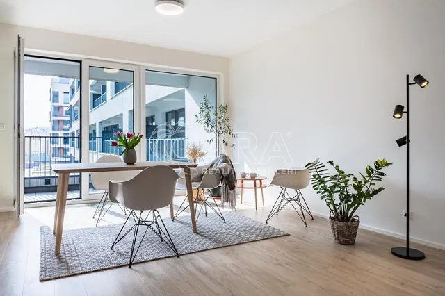 Soggiorno; vista, luce naturale, stile moderno