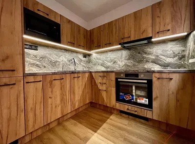 Keuken; keukenapparatuur, gerenoveerd