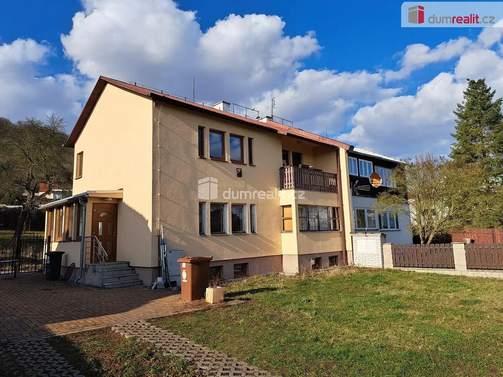 Haus und umgebung; blick