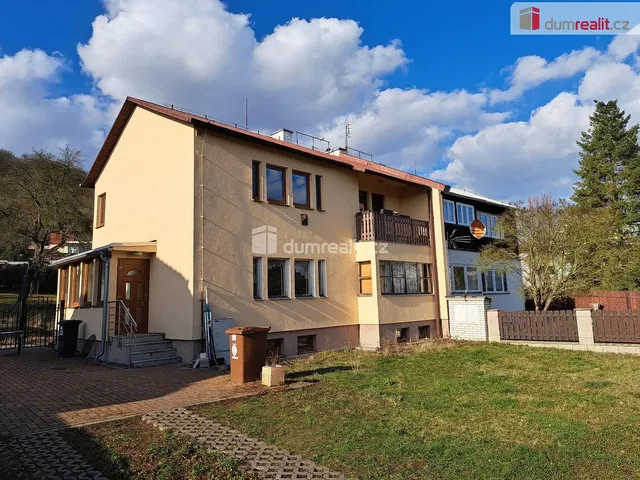 Haus und umgebung; blick