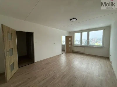 Wohnzimmer; blick, holzboden, tageslicht