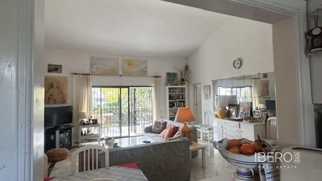 Σαλόνι; θέα, φυσικό φως, μοντέρνο στυλ