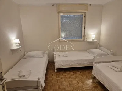 Spavaća soba; prirodno svjetlo, moderni stil