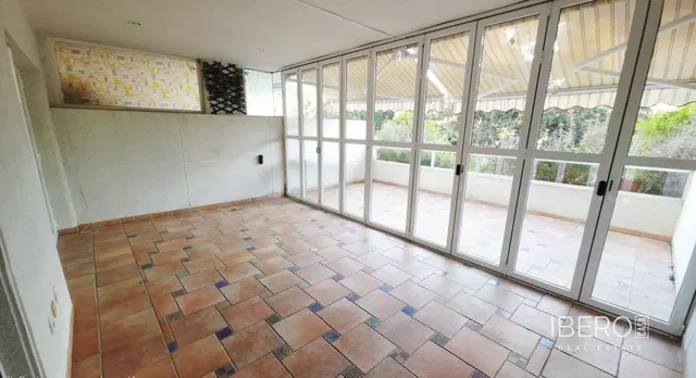 Terrace; tile floor, view, natural light